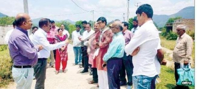 ଛେଳିଗଡ଼ ବିସ୍ଥାପିତଙ୍କ ସମସ୍ୟା ଯୁଦ୍ଧକାଳିନ ଭିତ୍ତିରେ ସମାଧାନ ହେବ