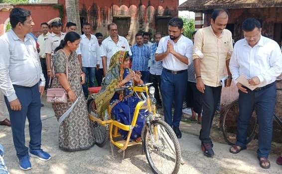 ପ୍ରିୟତମାଙ୍କୁ ମିଳିଲା ବ୍ୟାଟେରୀ ଚାଳିତ ଟ୍ରାଇ ସାଇକେଲ