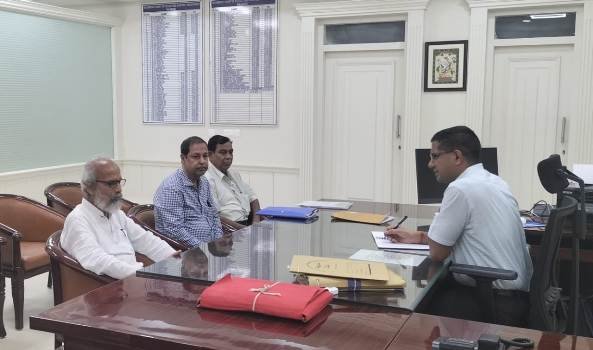 ବାଲେଶ୍ଵରରେ ଆଳୁ ଦରଦାମ ନିୟନ୍ତ୍ରଣ କରିବା ପାଇଁ ଜିଲ୍ଲାପାଳଙ୍କ ସହିତ ଆଲୋଚନା କଲେ ସାଂସଦ