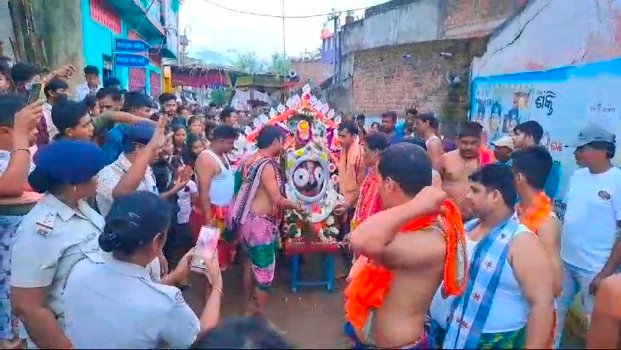 ଜମ୍ଭରାରେ ଘୋଷଯାତ୍ରା