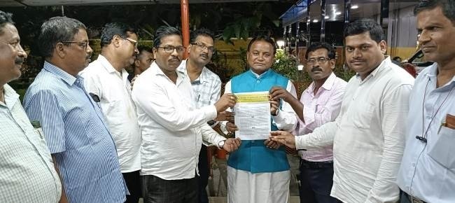 ଉଚ୍ଚ ପ୍ରାଥମିକ ବିଦ୍ୟାଳୟ ଶିକ୍ଷକମାନଙ୍କର ସମସ୍ୟାଗୁଡ଼ିକ ଖୁବ୍ ଶିଘ୍ର ସମାଧାନ ହେବାପାଇଁ ମୁଖ୍ୟମନ୍ତ୍ରୀଙ୍କ ନିର୍ଭର ପ୍ରତିଶ୍ରୁତି