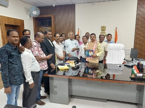 ବିପ୍ଳବୀ ଆନନ୍ଦ ଜେନା ସ୍ମୃତି କମିଟି ପକ୍ଷରୁ ନୂତନ ଜିଲ୍ଲାପାଳଙ୍କୁ ସ୍ୱାଗତ