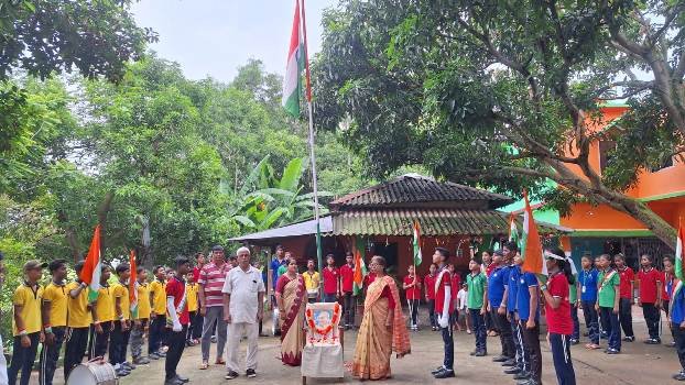 ହାଟଡ଼ିହି ବ୍ଲକର ବିଭିନ୍ନ ସ୍ଥାନରେ ୭୮ତମ ସ୍ୱାଧୀନତା ଦିବସ ପାଳିତ