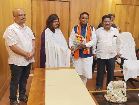 ବିଜେପି ଦେଲା ମାଷ୍ଟର ଷ୍ଟ୍ରୋକ ପାରଳା ରାଣୀ କଲ୍ୟାଣୀ ଦେବୀ ବିଜେପିରେ ଯୋଗଦେବେ