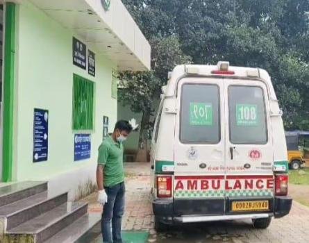 ପୁଣି ଜନନୀ ଯନ୍ତ୍ରଣା ଖାଲଖମା ବିପଦପୂର୍ଣ୍ଣ ରାସ୍ତାରେ ଆମ୍ବୁଲାନ୍ସ ମଧ୍ୟରେ ଗର୍ଭବତୀ ପ୍ରସବ କଲେ