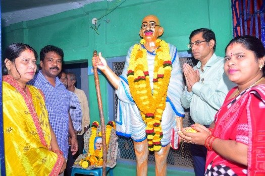 ଜାତିର ଜନକ ମହାତ୍ମା ଗାନ୍ଧୀ ଓ ଲାଲ୍ ବାହାଦୂର ଶାସ୍ତ୍ରିଜୀଙ୍କ ଜୟନ୍ତୀ ପାଳିତ