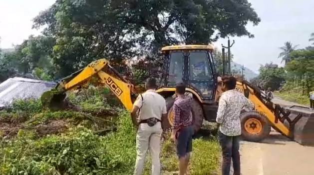 ଜବରଦଖଲ ଉଚ୍ଛେଦ ନେଇ ଗ୍ରାମବାସୀ