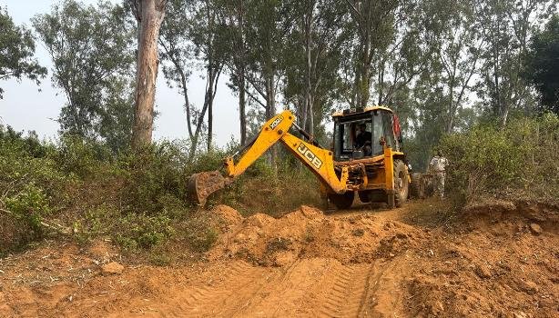 ବଞ୍ଚୋରେ ବେଆଇନ ବାଲି ଉଠାଣ ରେ ରୋକ ଲଗାଇଲା ପ୍ରଶାସନ