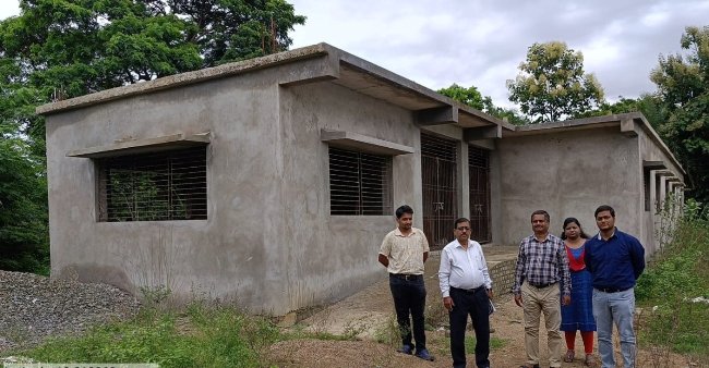 ସମସ୍ୟା ଘେରରେ ବୁଗୁଡା ଗୋଷ୍ଠୀ ପ୍ରାଣୀଧନ ଚିକିତ୍ସାଳୟ