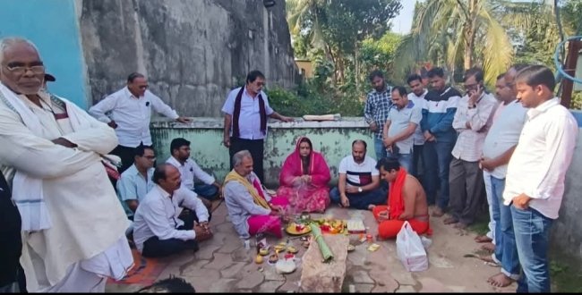 ପୂର୍ବତନ ମନ୍ତ୍ରୀ ରାମକୃଷ୍ଣ ପଟ୍ଟନାୟକଙ୍କ ପ୍ରତିମୂର୍ତ୍ତି ସ୍ଥାପନ ପାଇଁ ଭିତ୍ତିପ୍ରସ୍ତର ସ୍ଥାପନ