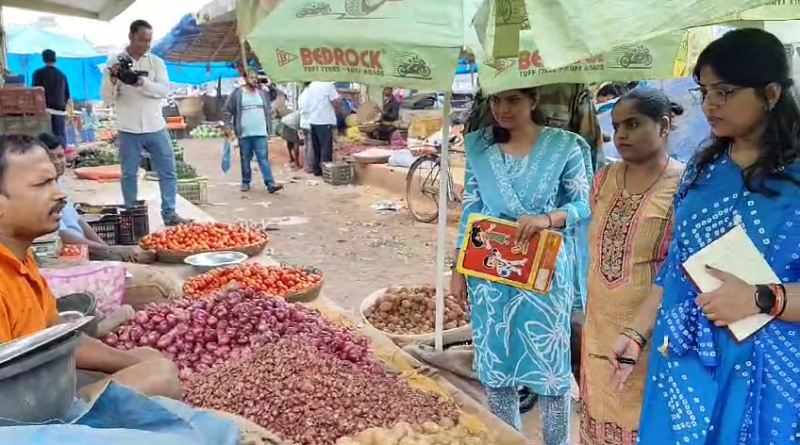 ଆଳୁ ଦରକୁ ନେଇ ଚିନ୍ତାରେ ୪୫ ଟଙ୍କାରୁ ଅଧିକ ମୂଲ୍ୟରେ ବିକ୍ରି ନକରିବାକୁ ବ୍ୟବସାୟୀଙ୍କୁ ଯୋଗାଣ ବିଭାଗର ତାଗିଦ