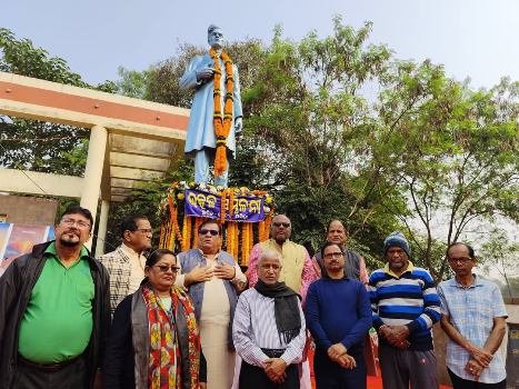 ବ୍ୟାସକବି ଫକୀରମୋହନ ଥିଲେ ଓଡ଼ିଆ ଭାଷା, ସାହିତ୍ୟ ର ଅବିସ୍ମରଣୀୟ ପ୍ରତିଭା