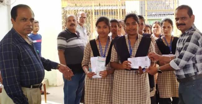 ଆସିକାର ଗୋଟିଏ କେନ୍ଦ୍ରରେ ସଂସ୍କୃତ ଉପଶାସ୍ତ୍ରୀ ପରୀକ୍ଷା ଦେଲେ ୮୪ ପରୀକ୍ଷାର୍ଥୀ