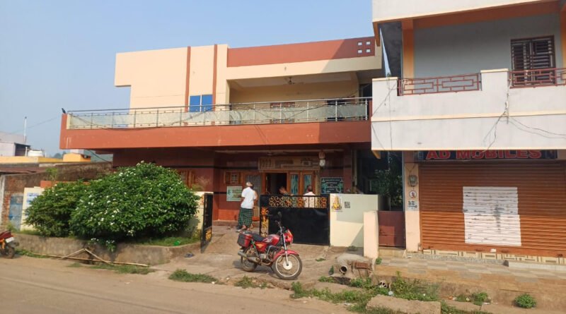 ଲକ୍ଷାଧିକ ଟଙ୍କାର ସୁନା ଚୋରି : ପୋଲିସ ତଦନ୍ତ ଜାରି