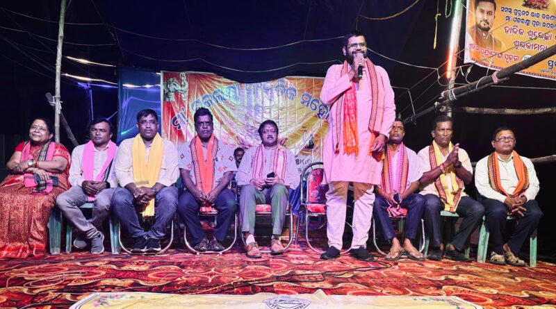 ଗଜଲକ୍ଷ୍ମୀ ପୂଜା ମହୋତ୍ସବରେ ଅତିଥି ଭାବେ ଯୋଗ ଦେଲେ ଜିଲ୍ଲାପାଳ