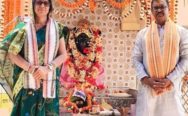 ପୂର୍ବତନ ଏବିଓଙ୍କ ଦ୍ୱାରା ତାମ୍ପଳା ସ୍କୁଲରେ ଗଜାନନଙ୍କ ବିଗ୍ରହ ସ୍ଥାପନ