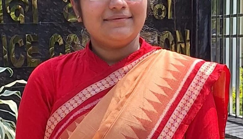 ଓଡିଶା ସିଭିଲ ସର୍ଭିସ ପରୀକ୍ଷା:, ବୁଗୁଡ଼ା ଓ ପୋଲସରା ପାଇଁ ଗୌରବ ଆଣିଛନ୍ତି କସ୍ତୁରୀ