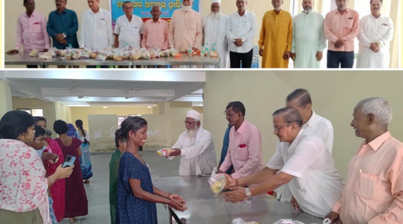 ଏଚ୍ ଏଚ୍ ଚାରିଟେବୁଲ ଟ୍ରଷ୍ଟ ପକ୍ଷରୁ ବୃଦ୍ଧା ଆଶ୍ରମରେ ଫଳ, ବିସ୍କୁଟ ସହ ପାଣି ବଣ୍ଟନ
