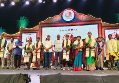 ଛତ୍ରପୁର ମହୋତ୍ସବର ଦ୍ୱିତୀୟ ସନ୍ଧ୍ୟା : ପପୁ ପମପମଙ୍କ କମେଡି ଏବଂ ମଣ୍ଟୁ ଛୁରିଆଙ୍କ ଗୀତରେ ଝୁମିଲେ ଦର୍ଶକ