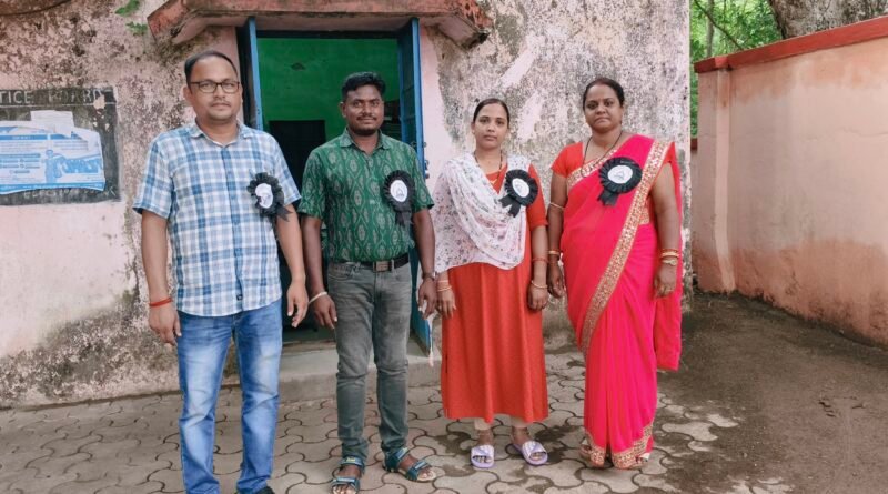 ମିଶନ୍ ସ୍ୱାଭିମାନ ଅଧୀନରେ ସମସ୍ତ ତହସିଲରେ କଳା ବ୍ୟାଜ୍ ପିନ୍ଧି ପ୍ରତିବାଦ