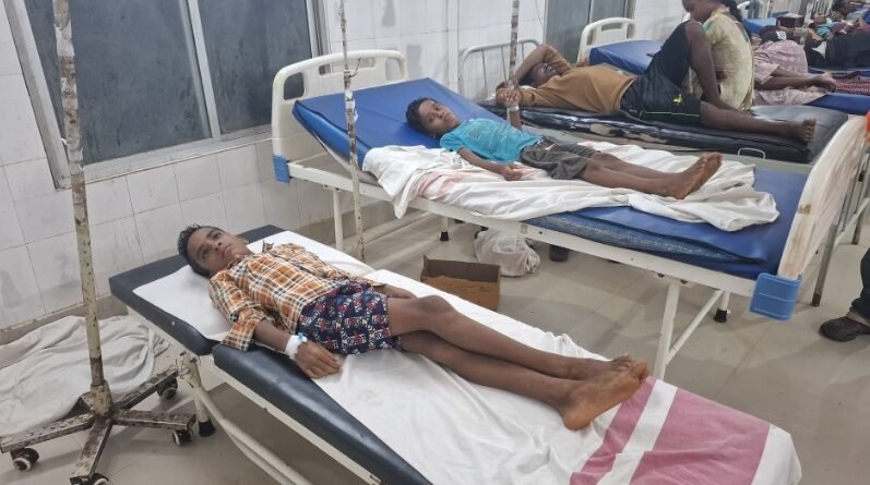 ବିଷାକ୍ତ ଛତୁ ଖାଇ ତିନି ଗୁରୁତର