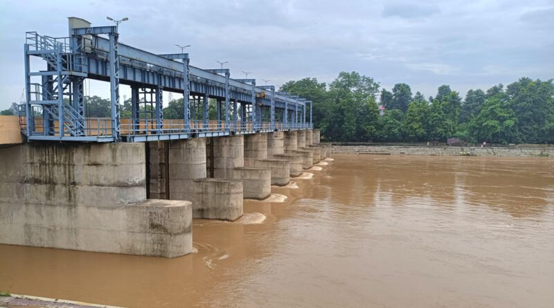 ବୈତରଣୀରେ ପ୍ରଥମ ବନ୍ୟା ଜଳ: ଆଖୁଆପଦାରେ ବିପଦ ସଙ୍କେତ ନିକଟରେ ଜଳସ୍ତର