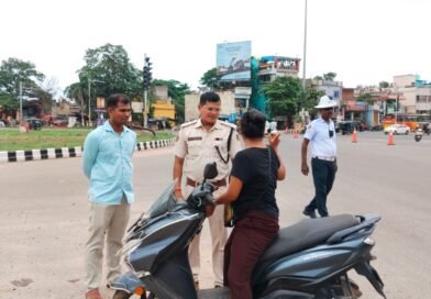 କଟକରେ ଟ୍ରାଫିକ୍ ପୁଲିସ ପକ୍ଷରୁ ଜୋରଦାର ଚେକିଙ୍ଗ