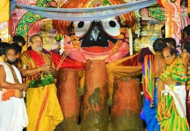 ସମସ୍ତଙ୍କୁ ସନ୍ତୁଷ୍ଟି ପାଇଁ ରଥ ଉପରେ ଅଧରପଣା ଭୋଗ