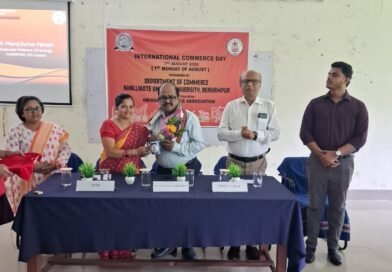 ଖଲ୍ଲିକୋଟ ଏକକ ବିଶ୍ୱବିଦ୍ୟାଳୟରେ ଅନ୍ତର୍ଜାତୀୟ ବାଣିଜ୍ୟ ଦିବସ