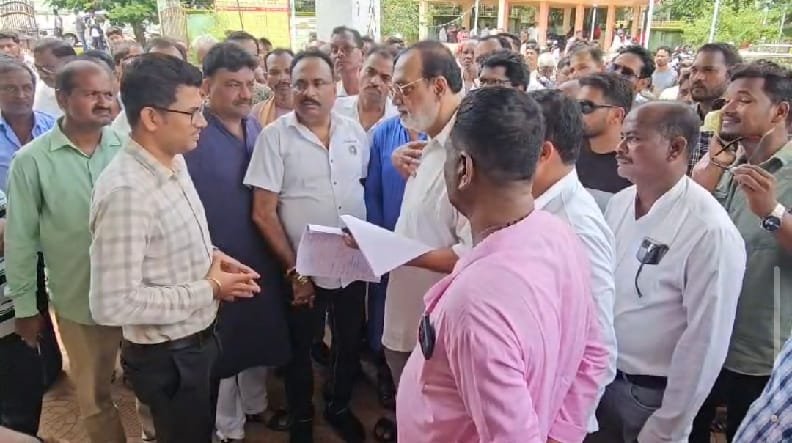 ନୂତନ ରେଳପଥ ପାଇଁ କ୍ଷତିପୂରଣରେ ପାତରଅନ୍ତର ଅଭିଯୋଗ